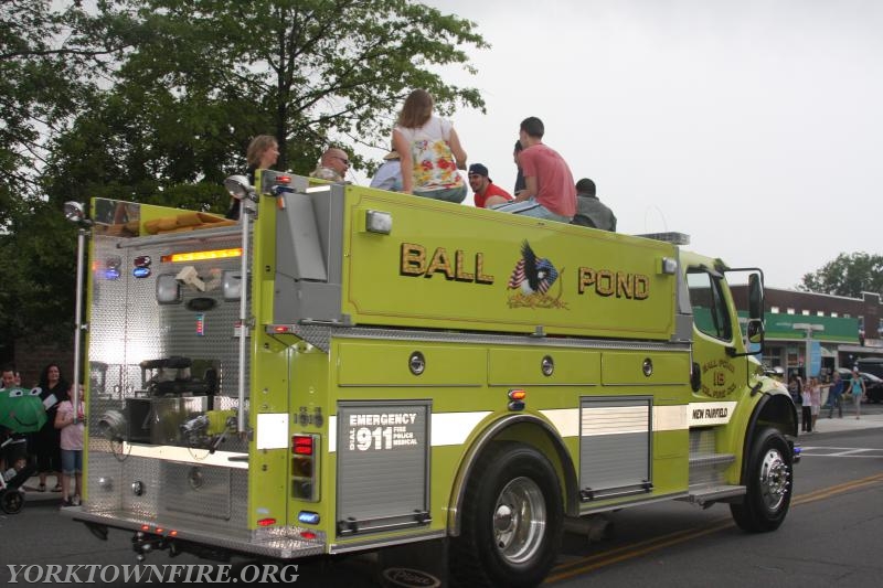 2009 Yorktown Heights Engine Company  Mardi Gras Parade
