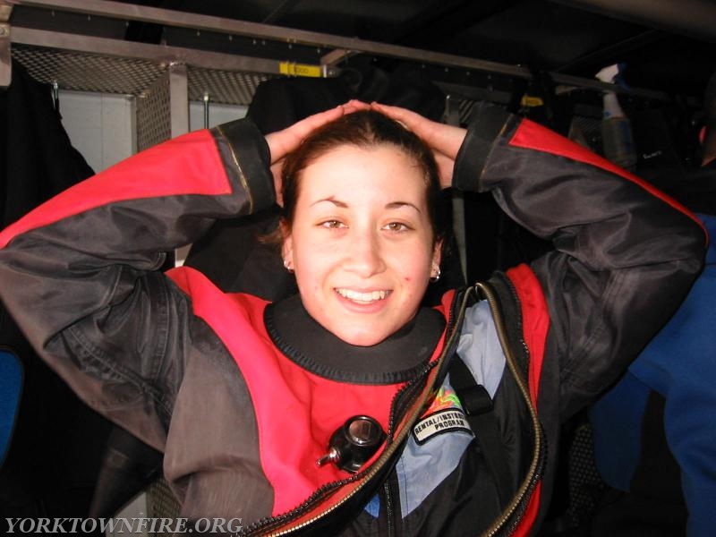 2004 Winter Cold water/weather Dive Cert. 