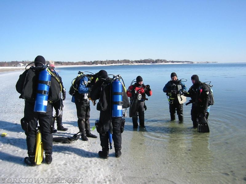2004 Winter Cold water/weather Dive Cert. 