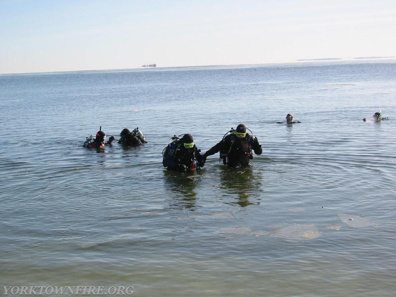 2004 Winter Cold water/weather Dive Cert. 